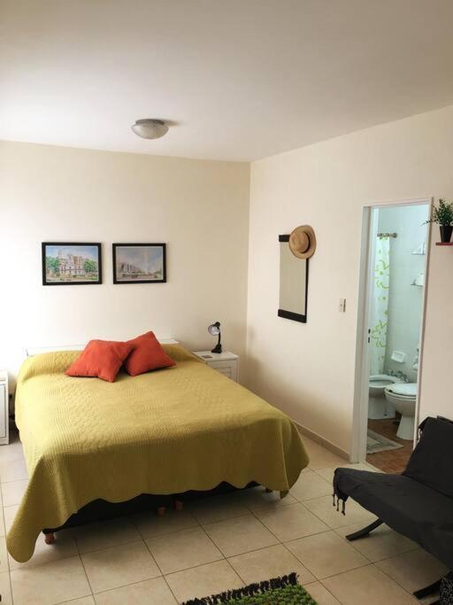 Studio Para 2 Personas Super Acogedor Ac Y Wifi Buenos Aires Eksteriør billede