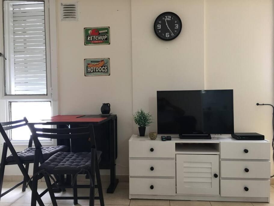 Studio Para 2 Personas Super Acogedor Ac Y Wifi Buenos Aires Eksteriør billede