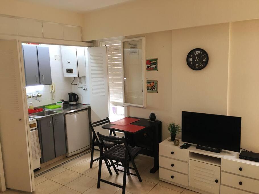 Studio Para 2 Personas Super Acogedor Ac Y Wifi Buenos Aires Eksteriør billede